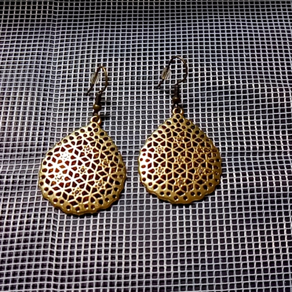 Women Earing